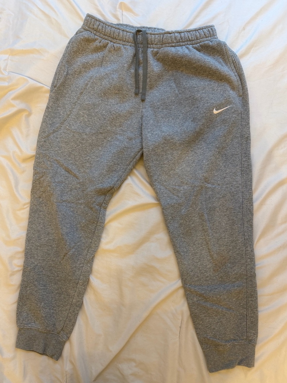 Nike Men's Grey Plush Sweatpants. Size Medium Excellent Condition